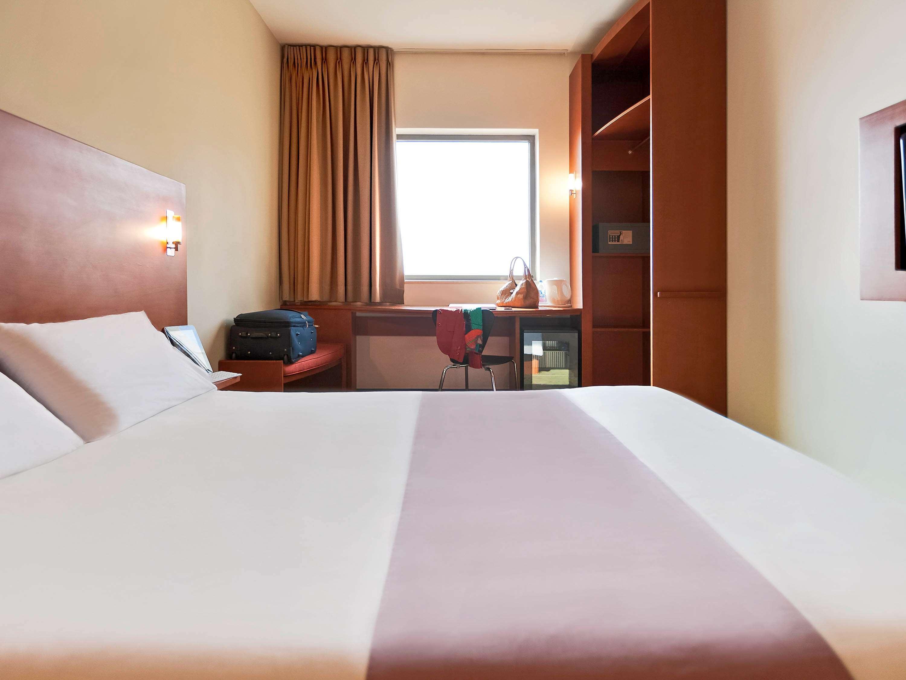 Hotel Ibis Amman Exterior foto